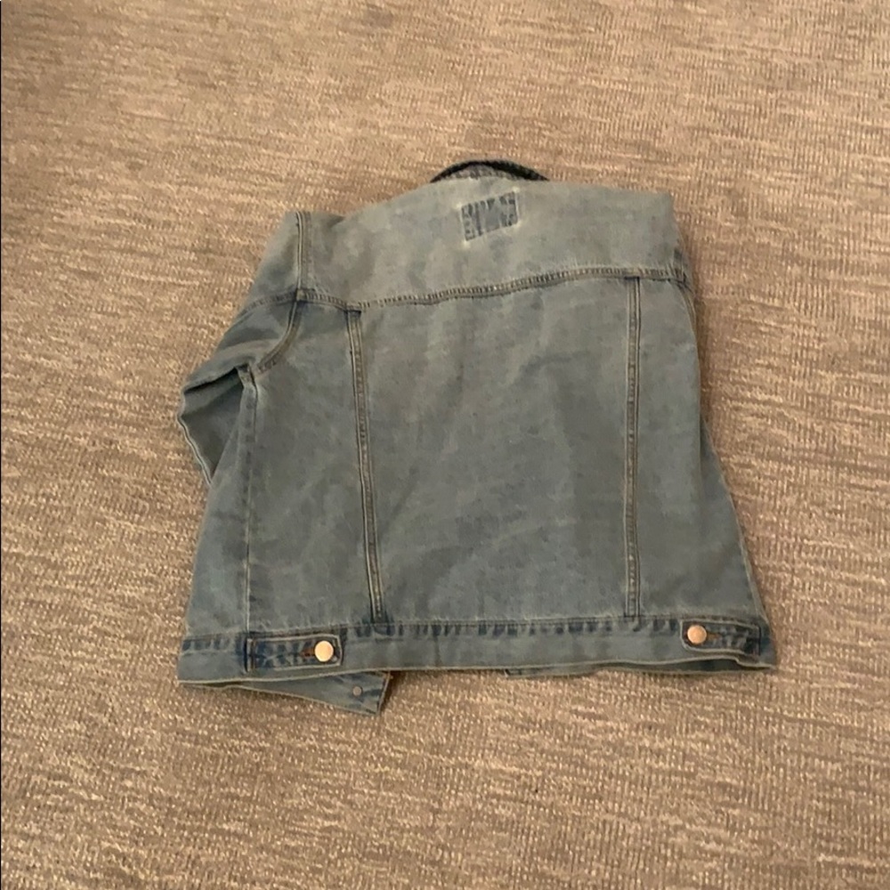 Jean jacket - Picture 4 of 4